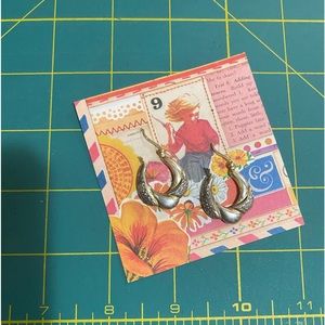 Gold tone hoop earrings